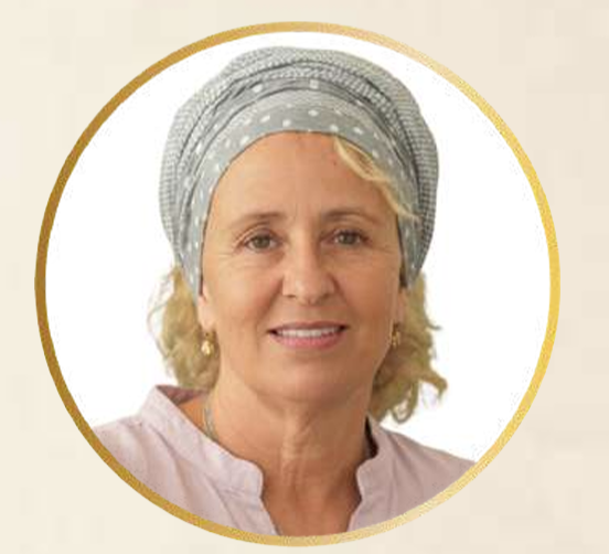 המדריכה מימה מירי אבקסיס
